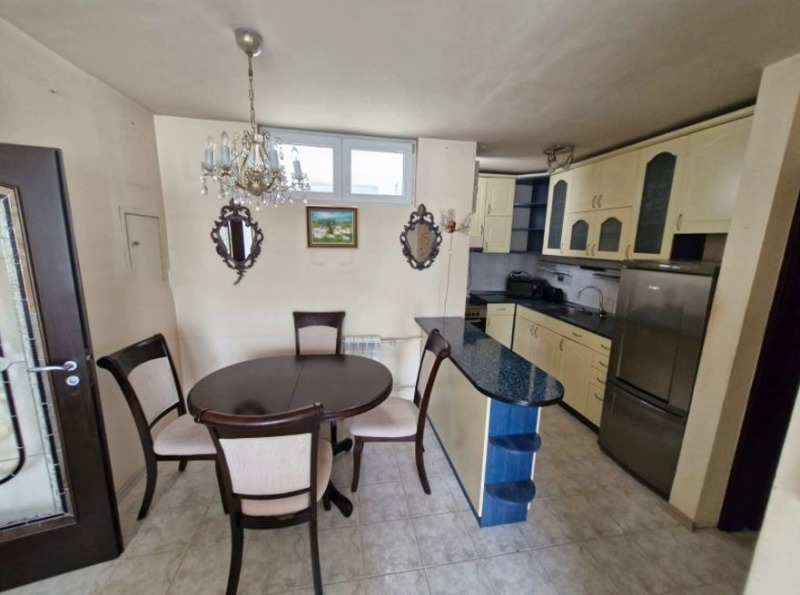 K pronájmu  2 ložnice Sofia , Mladost 1 , 80 m2 | 91082555 - obraz [2]