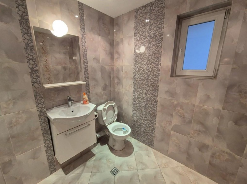 Zu vermieten  3 Schlafzimmer Sofia , Witoscha , 150 qm | 73421393 - Bild [9]