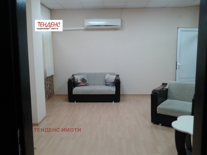 Para alugar  Estúdio Kardjali , Vazrojdenci , 50 m² | 81056468 - imagem [3]