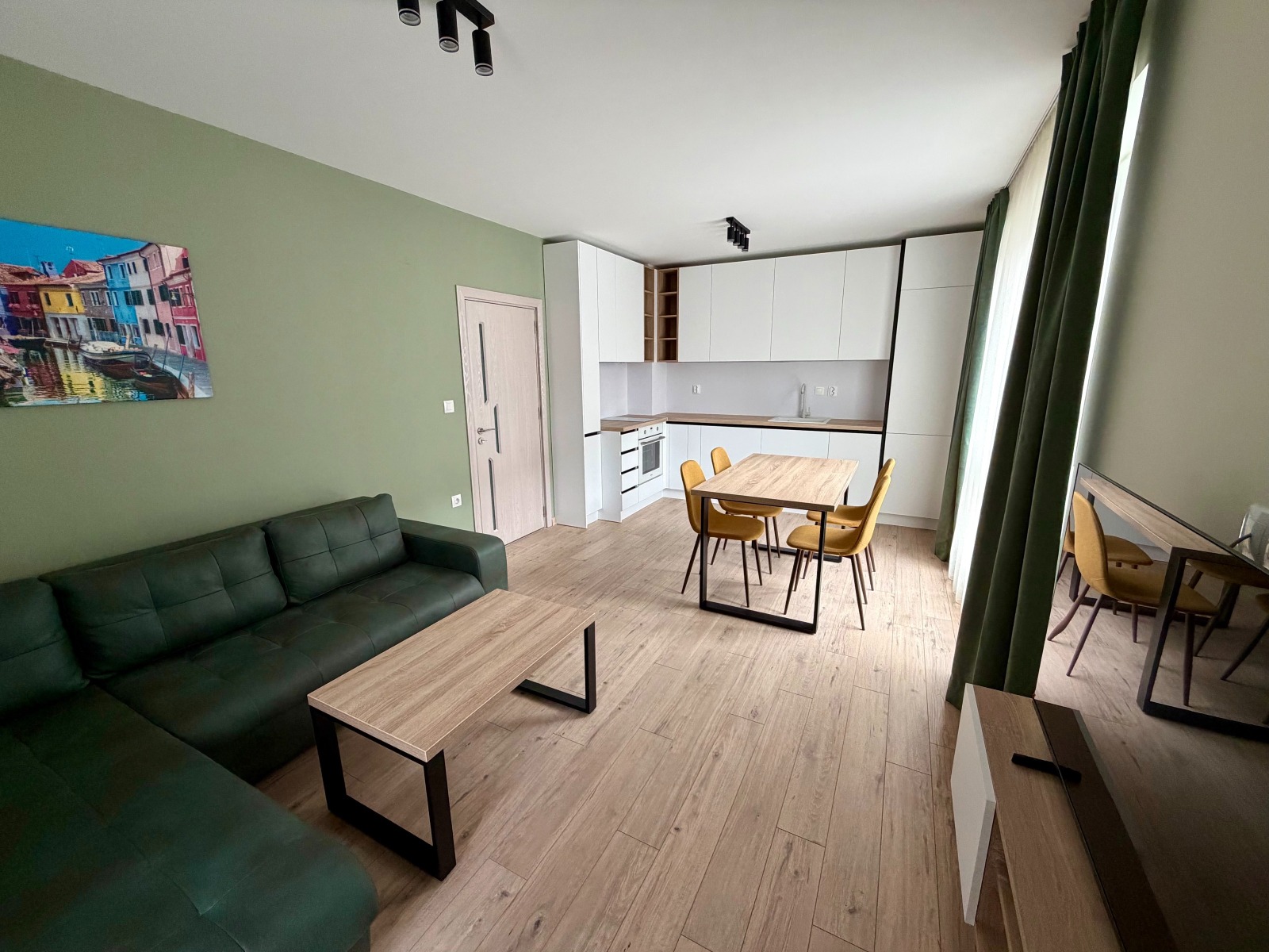 Дава под наем 2-СТАЕН, гр. Велико Търново, Картала