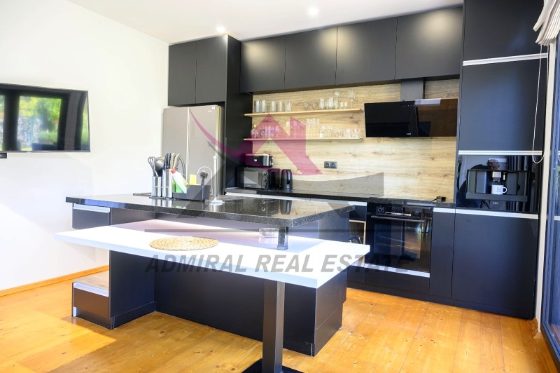 Дава под Наем КЪЩА в град Варна, м-т Горна Трака - 350 кв.м / 4 500 € » 8 801.24 лв., АДМИРАЛ РИЪЛ ЕСТЕЙТ ЕООД
