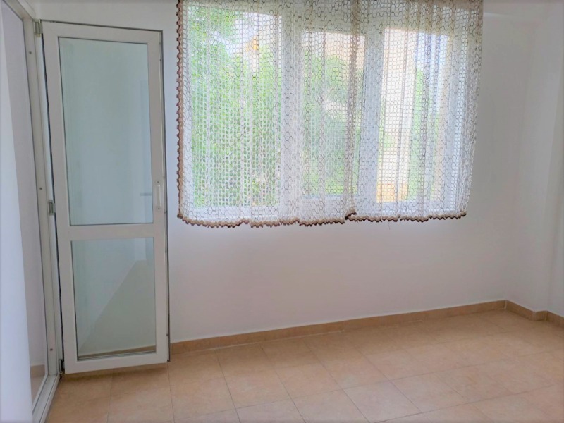 Дава под наем 2-СТАЕН, гр. София, Света Троица, снимка 11 - Апартаменти - 53412885