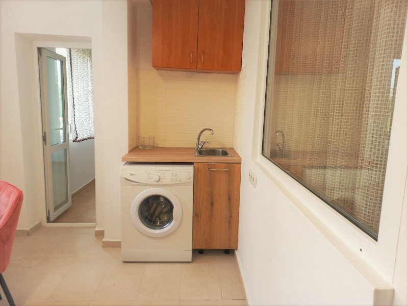 Дава под наем 2-СТАЕН, гр. София, Света Троица, снимка 2 - Апартаменти - 53412885