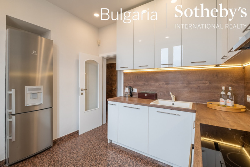For Rent  2 bedroom Sofia , Tsentar , 200 sq.m | 97349809 - image [13]