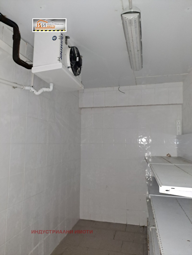 Дава под наем ПРОМ. ПОМЕЩЕНИЕ, гр. Пловдив, Индустриална зона - Юг, снимка 4 - Производствени сгради - 53598507