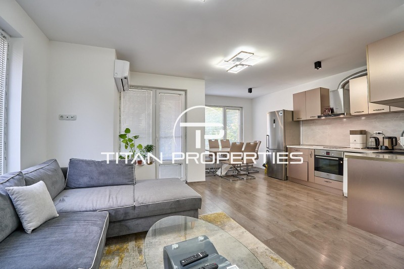 Дава под нем  3-стаен, град Пловдив, Кючук Париж •  550 EUR • ID 58030289 — holmes.bg - [1] 
