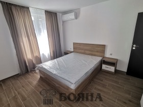 1 chambre Chirok tsentar, Rouse 4