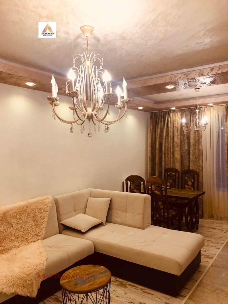 Te huur  2 slaapkamers Plovdiv , Christo Smirnenski , 80 m² | 30132311