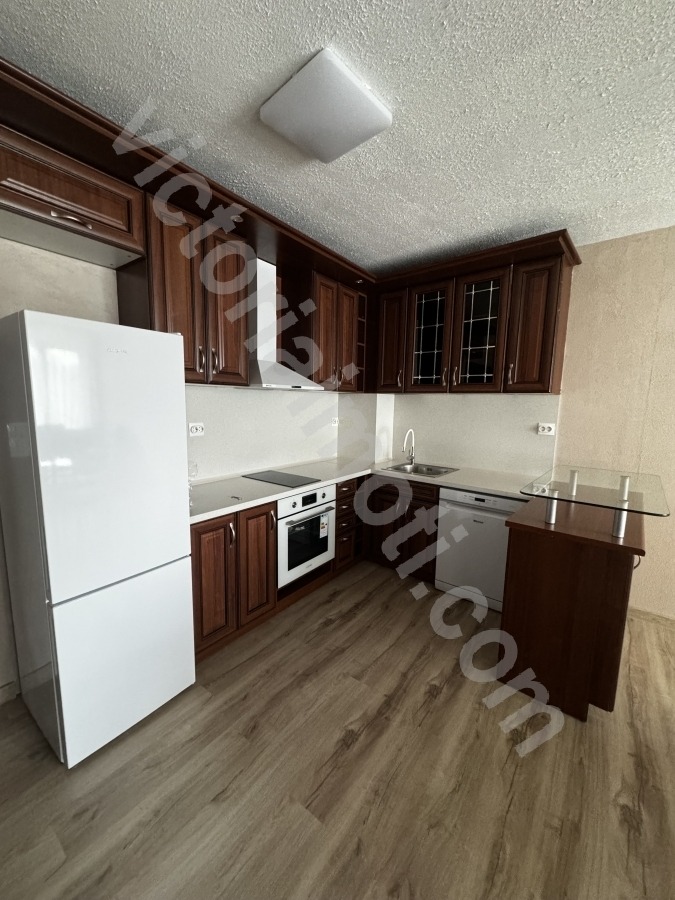 Дава под наем 1-СТАЕН, гр. Велико Търново, Бузлуджа, снимка 3 - Апартаменти - 54048583