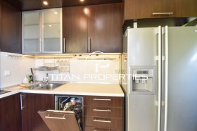 ����� ���� ��� ���� 3-�����,���� �����, ������>