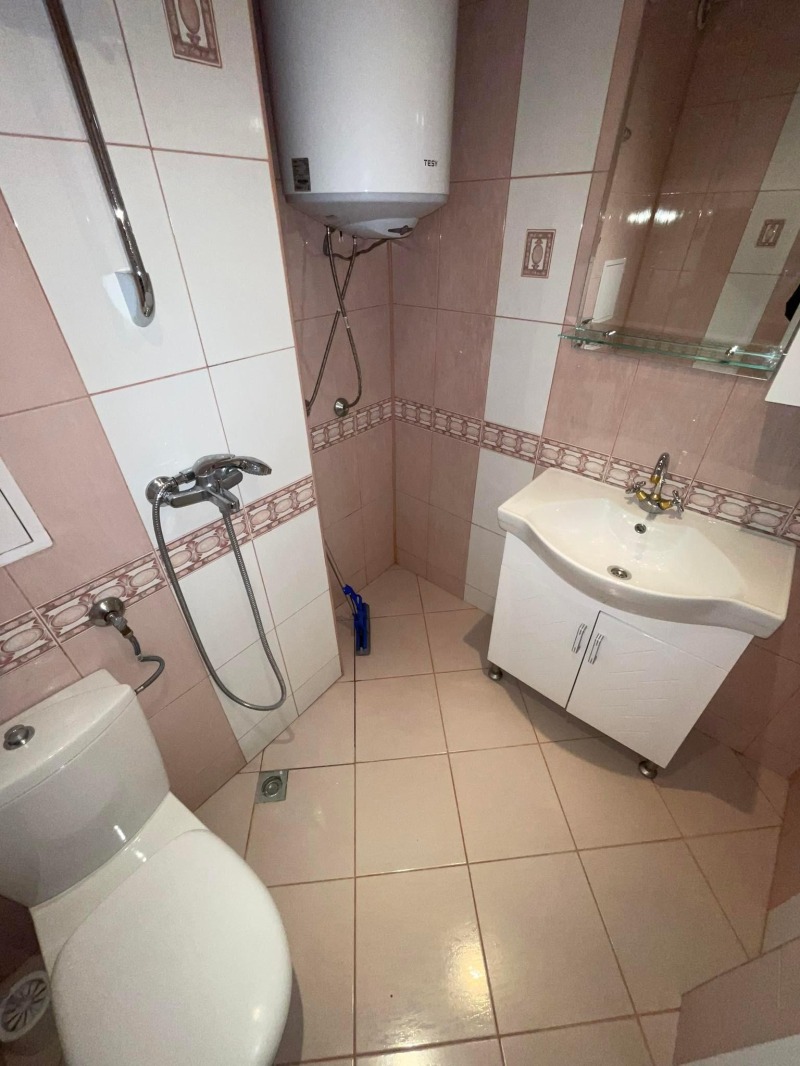 Do wynajęcia  1 sypialnia Burgas , Wazrażdane , 60 mkw | 94913561 - obraz [6]