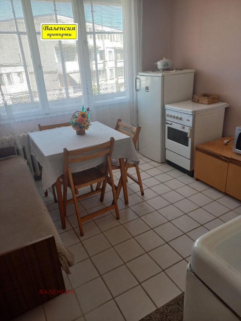For Rent  3 bedroom Vratsa , Tsentar , 100 sq.m | 77064935 - image [2]