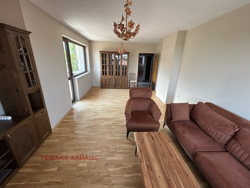 Издаје се  2 спаваће собе Софија , Кнјажево , 90 м2 | 54435253 - слика [3]