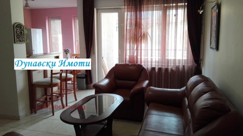 В аренду  2 спальни Русе , Център , 110 кв.м | 92155796