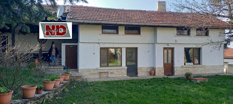 Дава под Наем КЪЩА в област София, с. Поповци - 200 кв.м / 950 € » 1 858.04 лв., НД ПРОПЪРТИС ЕООД