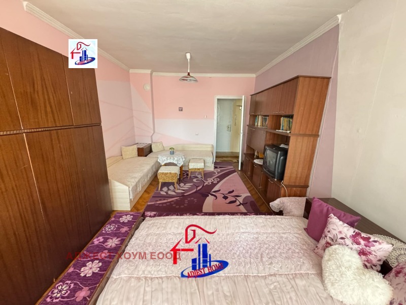 De inchiriat  1 dormitor Șumen , Țentâr , 57 mp | 50802365 - imagine [5]