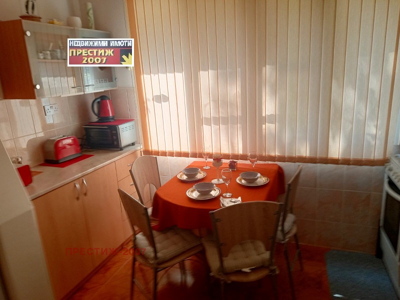 A louer  1 chambre Choumen , Dobroudjanski , 55 m² | 56934872
