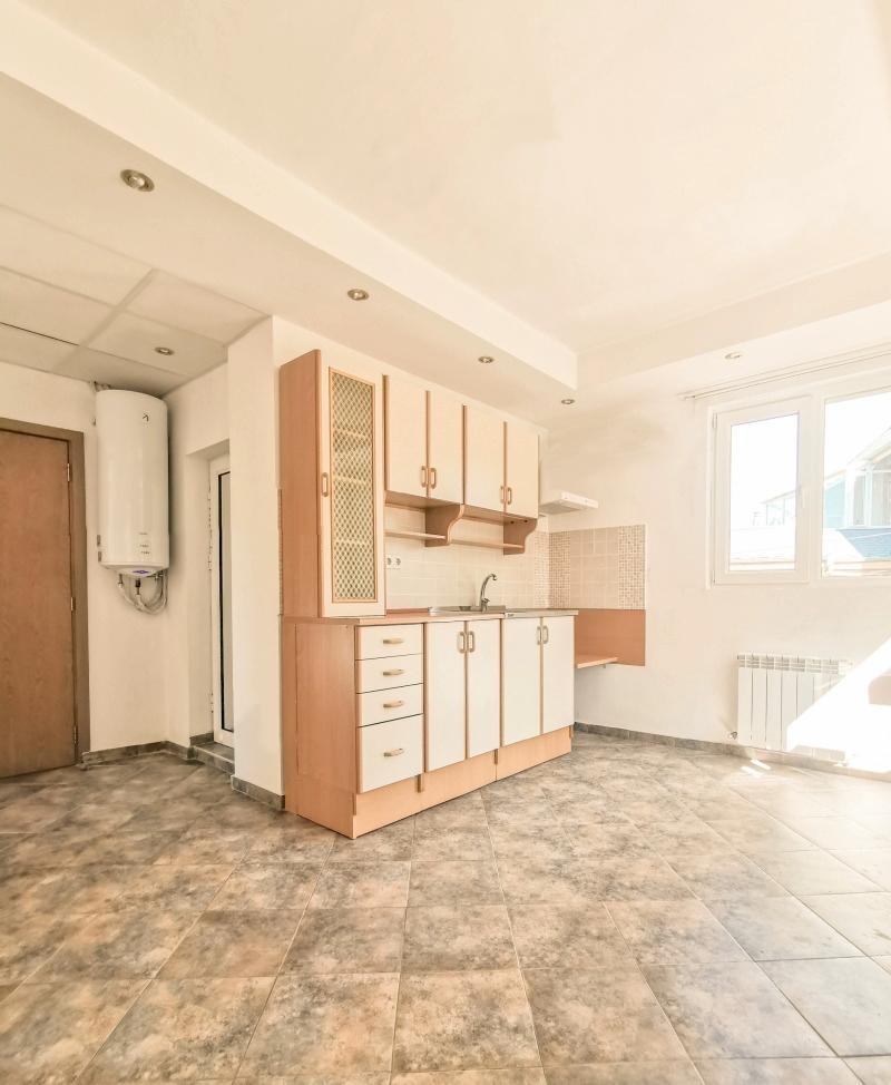 Do wynajęcia  Piętro domu Sofia , Simeonowo , 65 mkw | 55959517 - obraz [4]