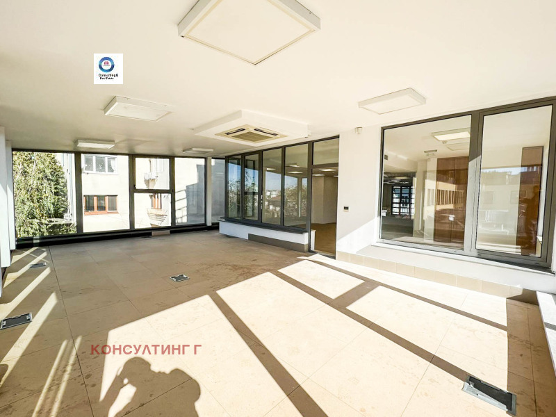 Дава под Наем ОФИС в град София, Център - 206 кв.м / 2 060 € » 4 029.01 лв., КОНСУЛТИНГ Г