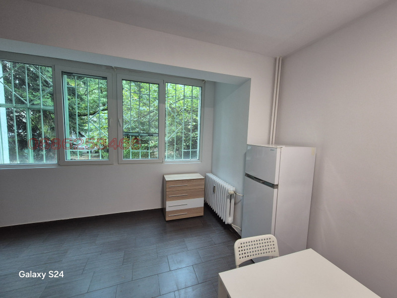 Издаје се  1 спаваћа соба Софија , Лозенец , 70 м2 | 53201491 - слика [3]