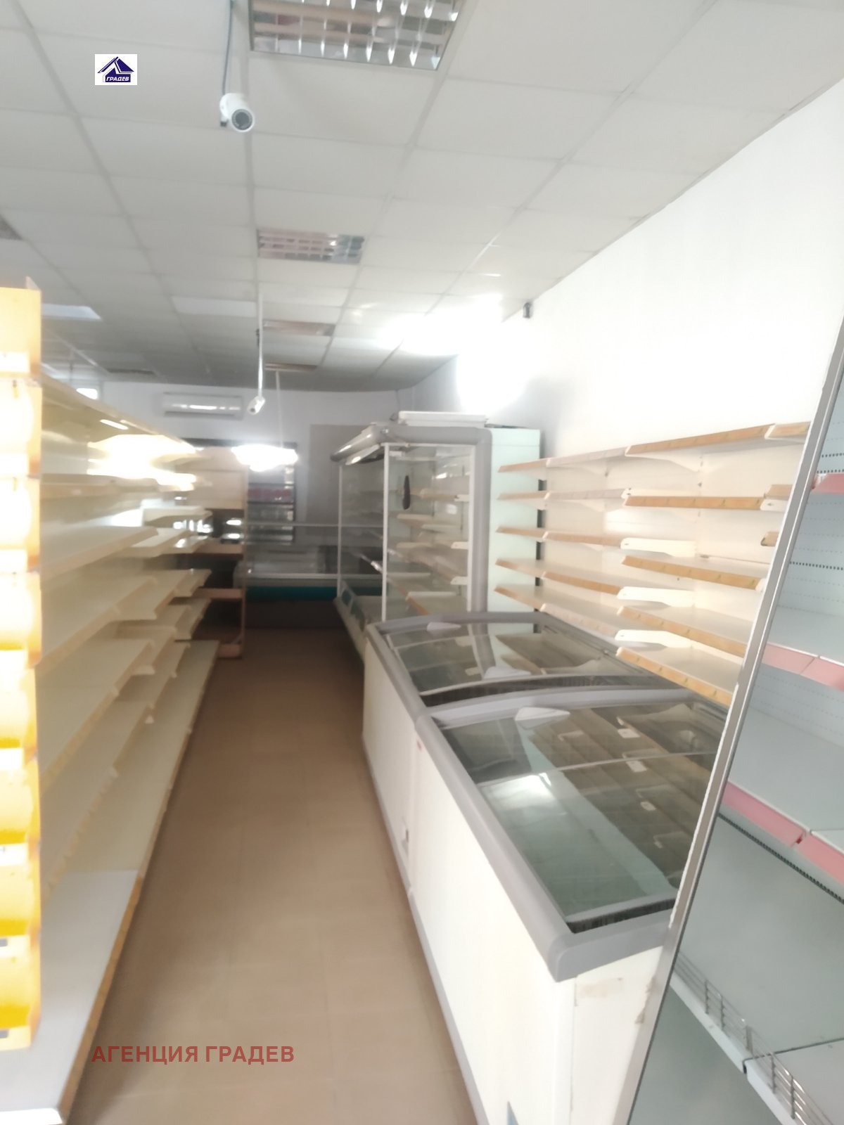 Дава под наем МАГАЗИН, гр. Варна, Цветен квартал, снимка 3 - Магазини - 53881220