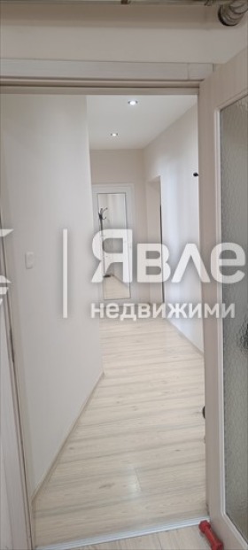 Дава под наем  3-стаен град Пловдив , Южен , 112 кв.м | 51184266 - изображение [8]