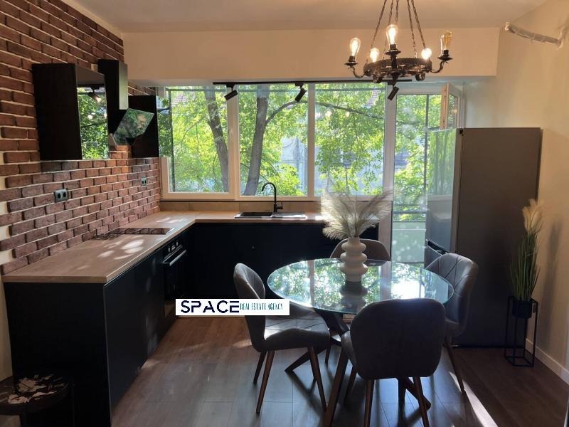 Дава под нем  3-стаен, град Пловдив, Център •  650 EUR • ID 86347654 — holmes.bg - [1] 
