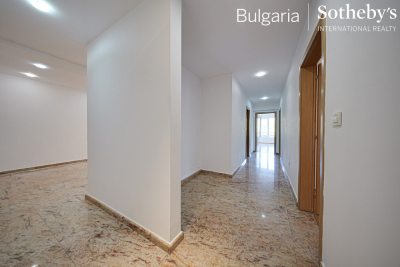 For Rent  3+ bedroom Sofia , Lozenets , 240 sq.m | 96094335 - image [16]