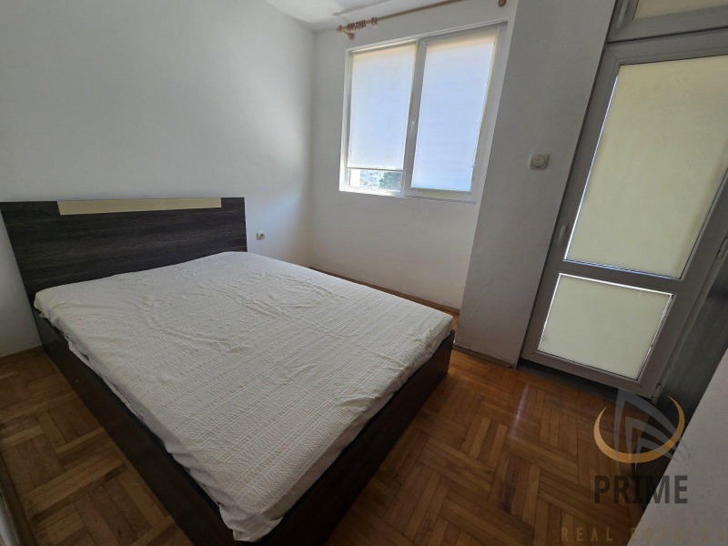 Do wynajęcia  1 sypialnia Burgas , Wazrażdane , 65 mkw | 37160121 - obraz [2]