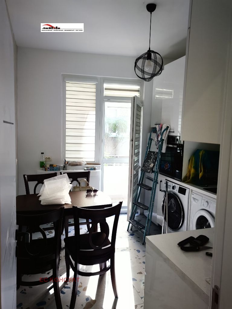 Zu vermieten  2 Schlafzimmer Sofia , Zentar , 85 qm | 27448554 - Bild [3]