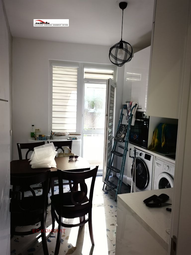 Zu vermieten  2 Schlafzimmer Sofia , Zentar , 85 qm | 27448554 - Bild [4]