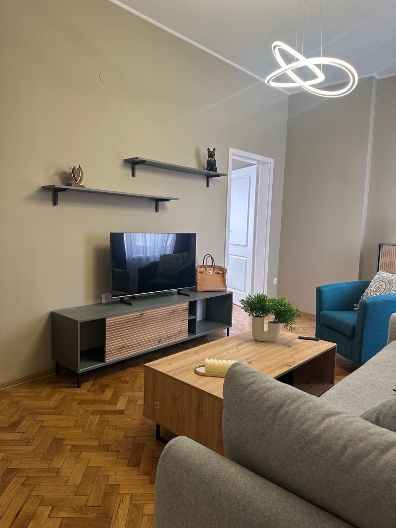 Zu vermieten  2 Schlafzimmer Sofia , Zentar , 90 qm | 23235534 - Bild [2]