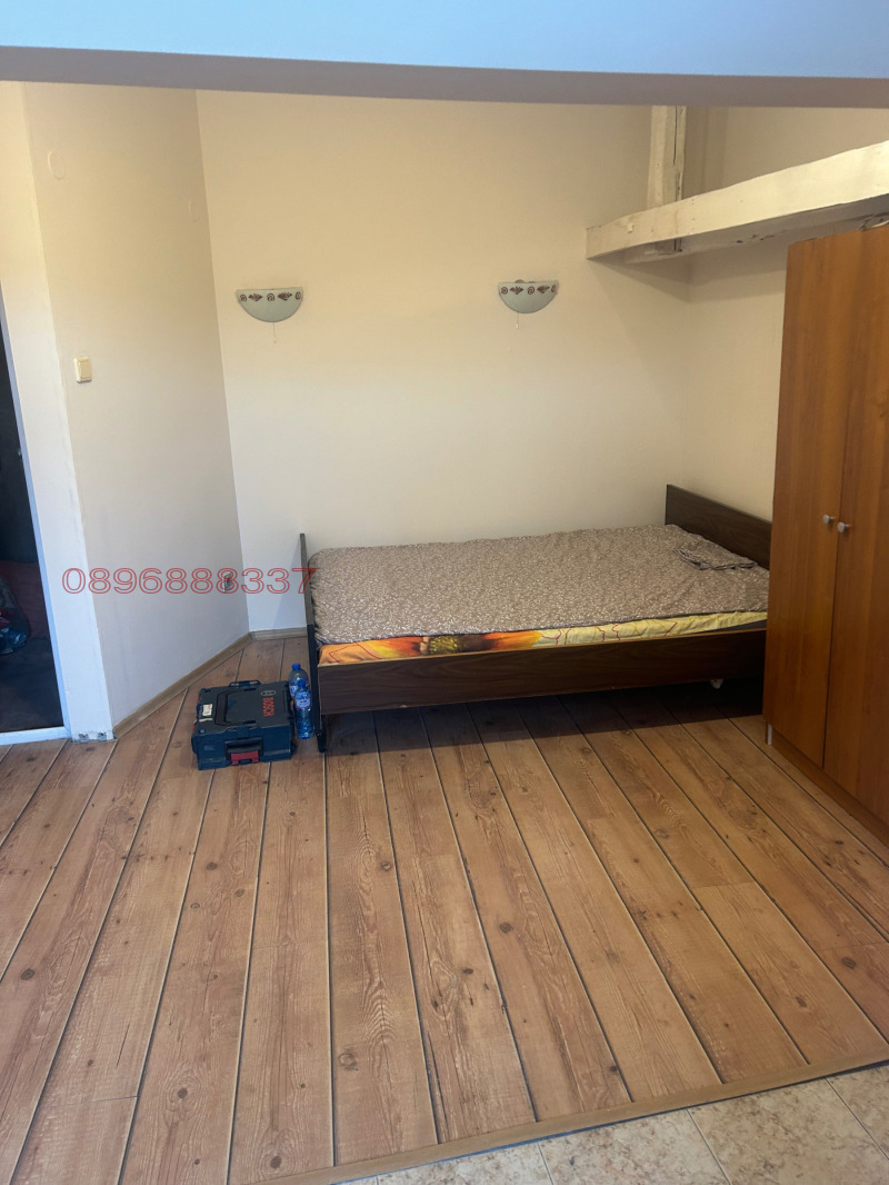 Дава под наем СТАЯ, гр. София, Център