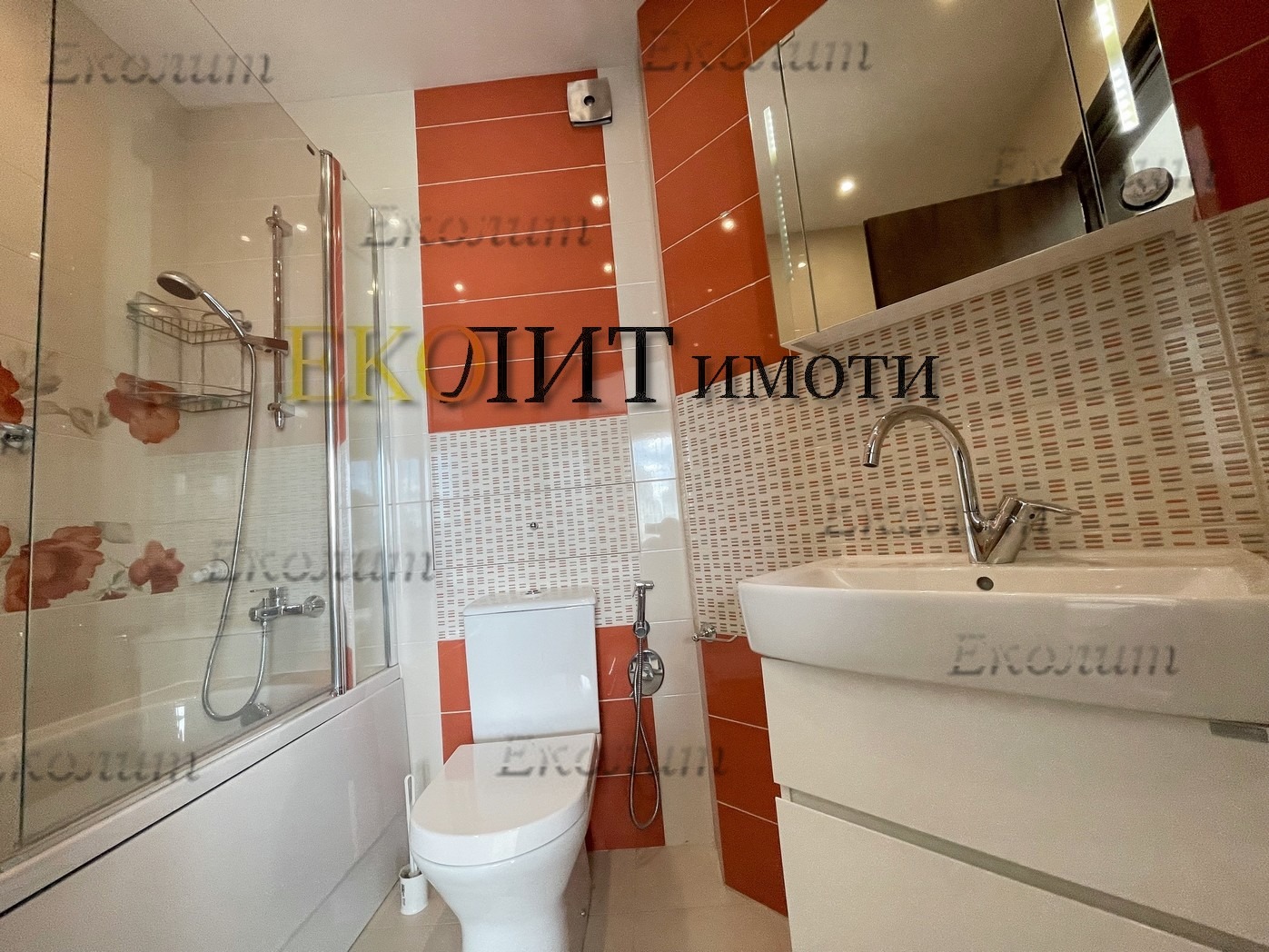 Дава под наем 3-СТАЕН, гр. София, Изгрев, снимка 13 - Апартаменти - 52321169