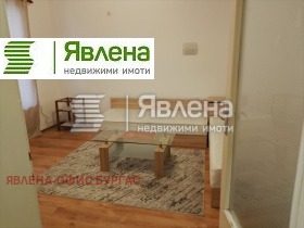 1 dormitorio Vazrazhdane, Burgas 1