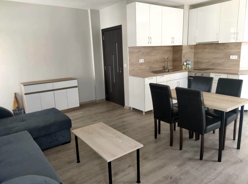 De inchiriat  1 dormitor Plovdiv , Țentâr , 70 mp | 42083333 - imagine [2]