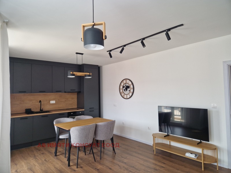 Zu vermieten  2 Schlafzimmer Sofia , Nadeschda 2 , 75 qm | 35220249 - Bild [2]