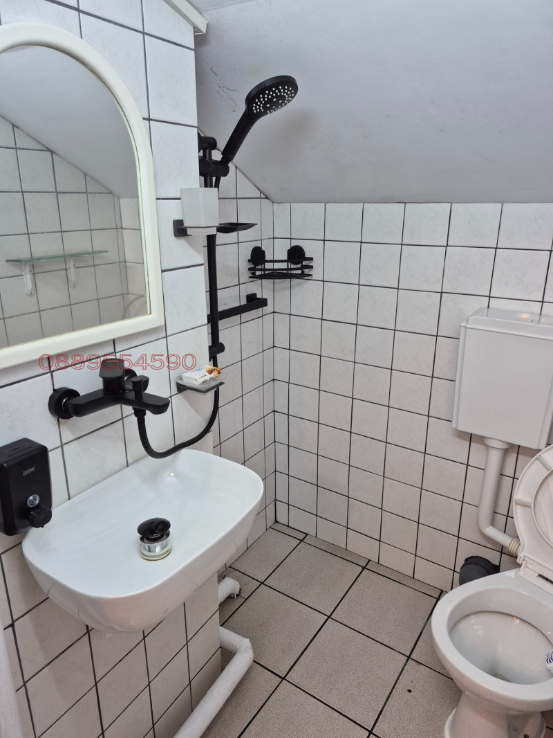 Дава под наем КЪЩА, гр. Дупница, област Кюстендил, снимка 16 - Къщи - 53602613