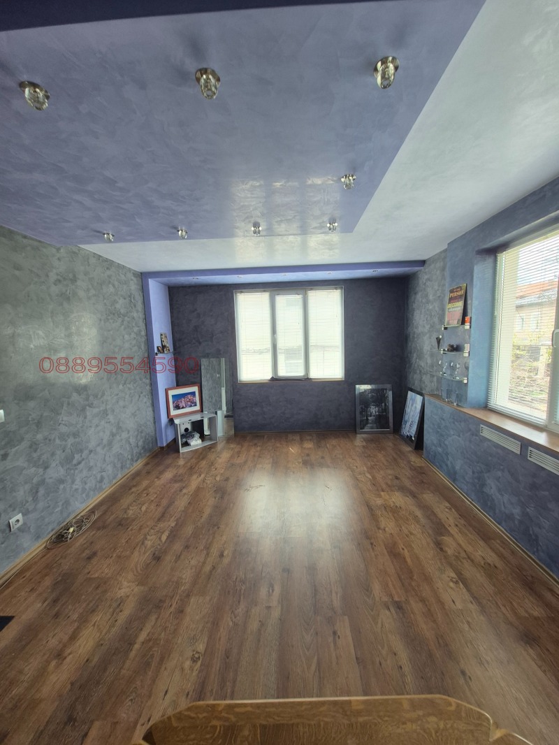 Дава под наем КЪЩА, гр. Дупница, област Кюстендил, снимка 6 - Къщи - 53292705