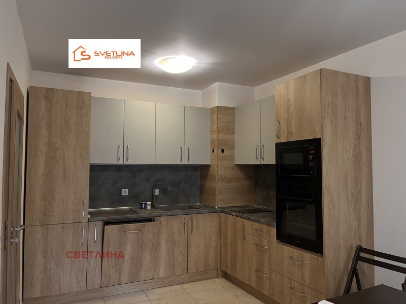 Zu vermieten  1 Schlafzimmer Sofia , Zentar , 62 qm | 61236726