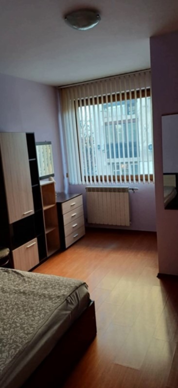 Дава под наем 2-СТАЕН, гр. София, Оборище, снимка 4 - Апартаменти - 52804016