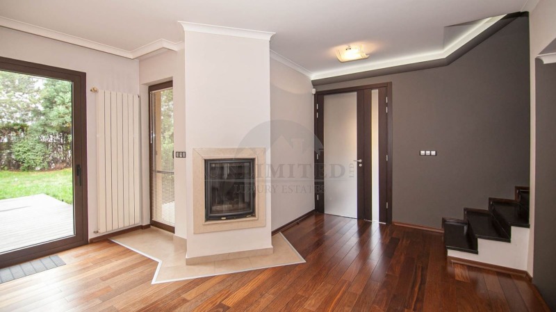 De inchiriat  Casa Sofia , Simeonovo , 364 mp | 58383258 - imagine [3]