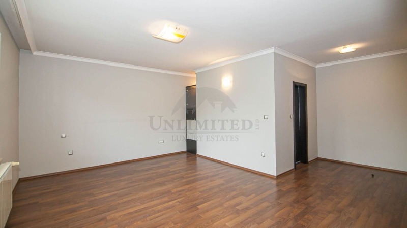 De inchiriat  Casa Sofia , Simeonovo , 364 mp | 58383258 - imagine [13]