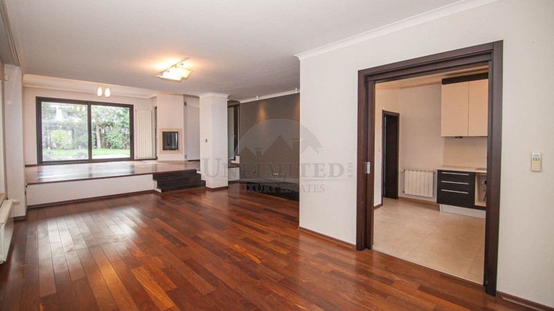 De inchiriat  Casa Sofia , Simeonovo , 364 mp | 58383258 - imagine [5]