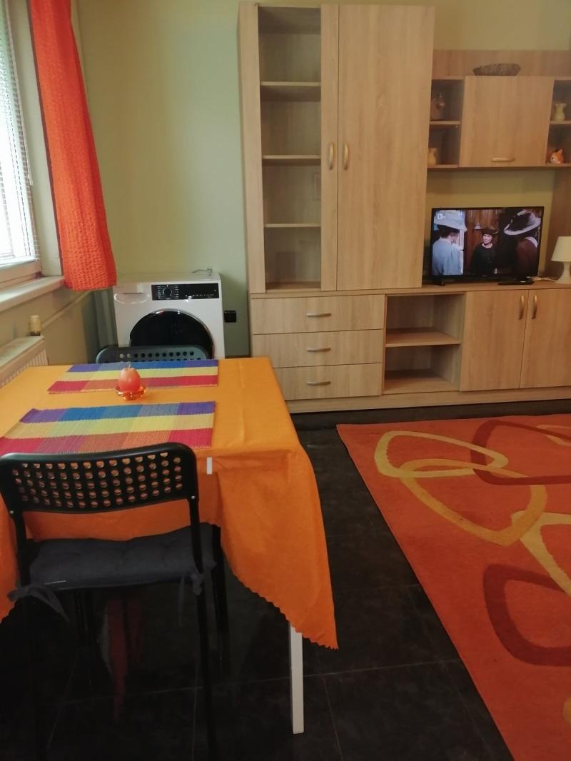 De inchiriat  Studio Sofia , Musagenița , 42 mp | 45642538 - imagine [9]