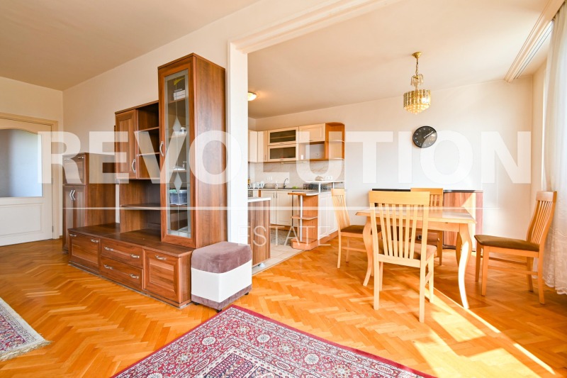 Дава под нем  Многостаен, град София, Мусагеница • 1 022 € • ID 79586759 — holmes.bg - [1] 