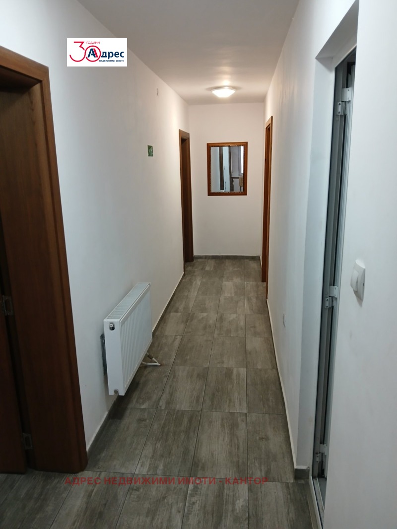 Дава под наем ЕТАЖ ОТ КЪЩА, гр. Пазарджик, Център