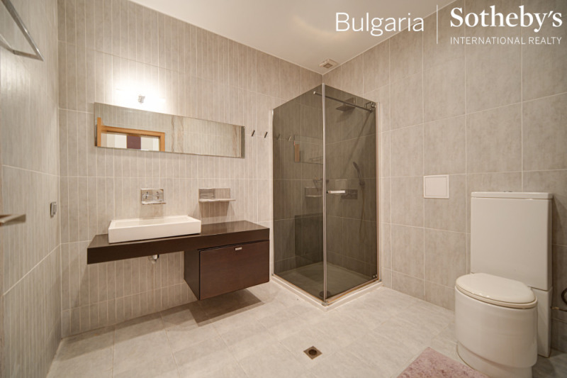 För uthyrning  3 sovrum Sofia , Centar , 200 kvm | 51796402 - bild [16]