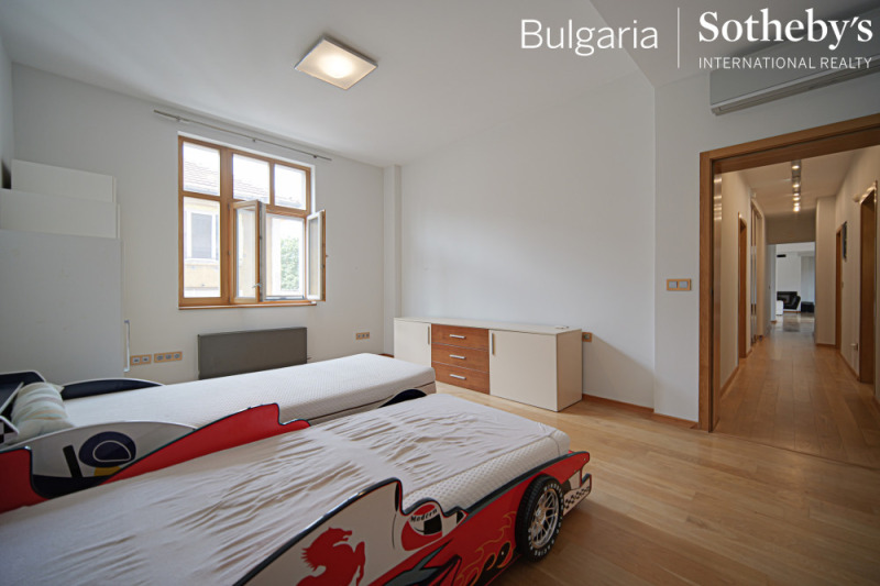 För uthyrning  3 sovrum Sofia , Centar , 200 kvm | 51796402 - bild [14]