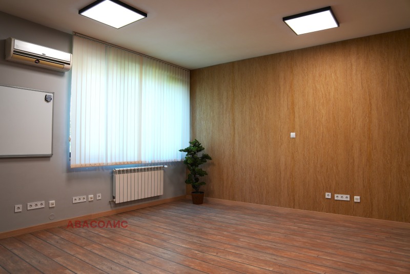 A louer  Bureau Sofia , Lozenets , 70 m² | 83270797 - image [3]